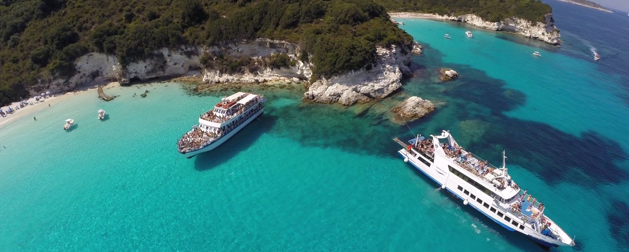 Boat cruise in Corfu