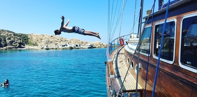 Private Boat Tour to Delos & Rhenia