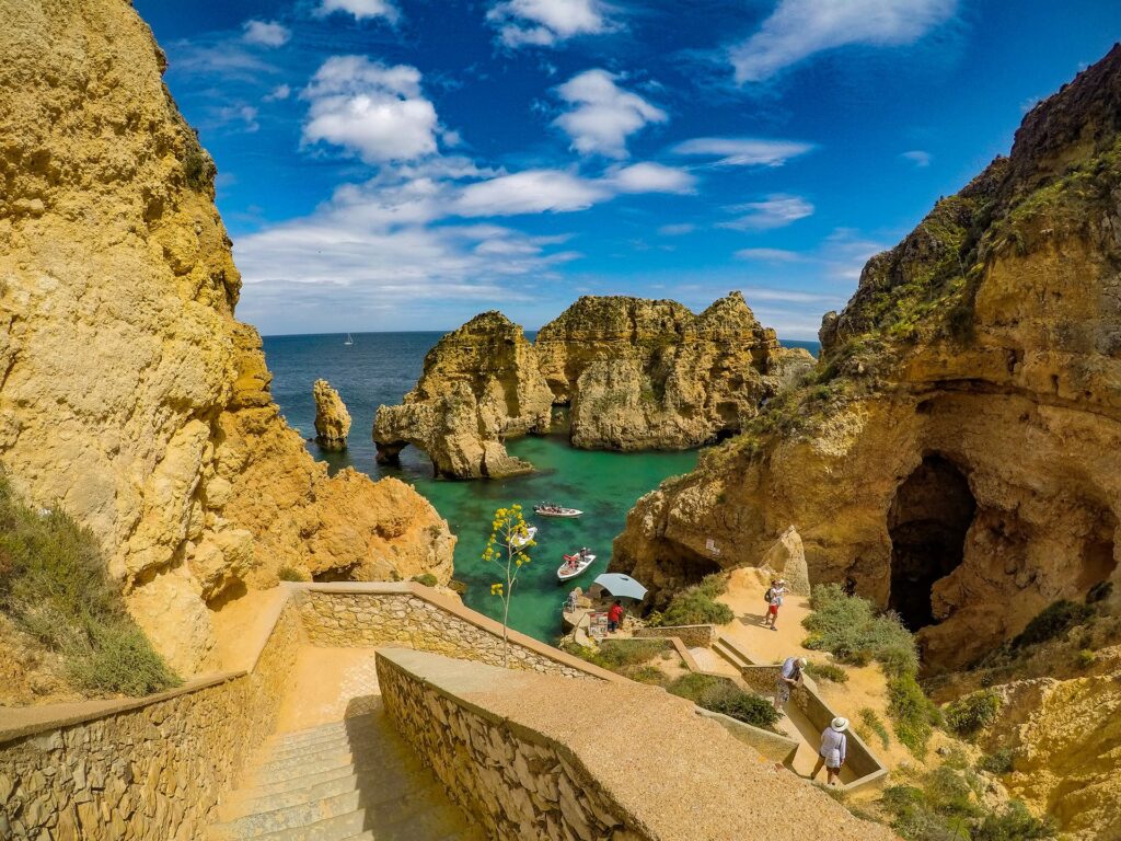 boat tour to Benagil and Ponta da Piedade How to get around in the Algarve pic by João Coelho