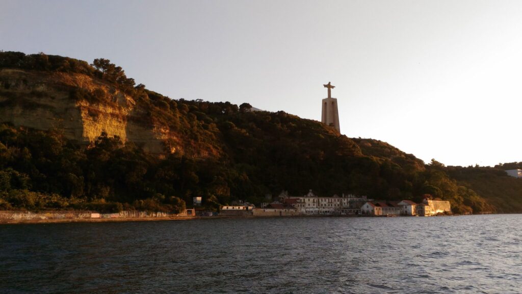 Sailing tour Lisbon