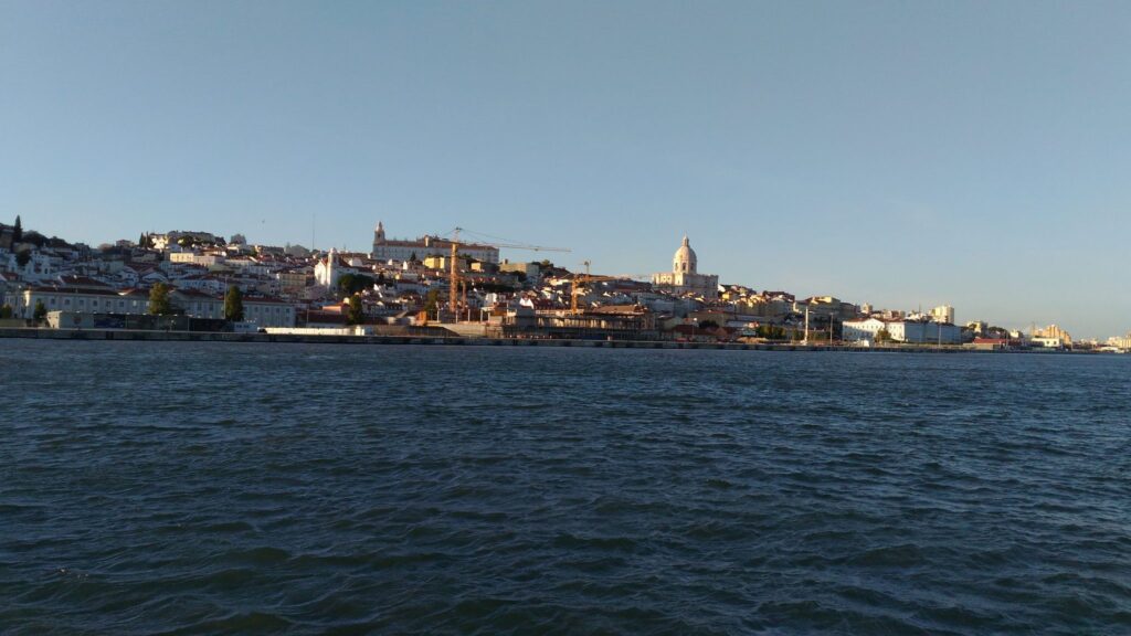 Sailing tour Lisbon