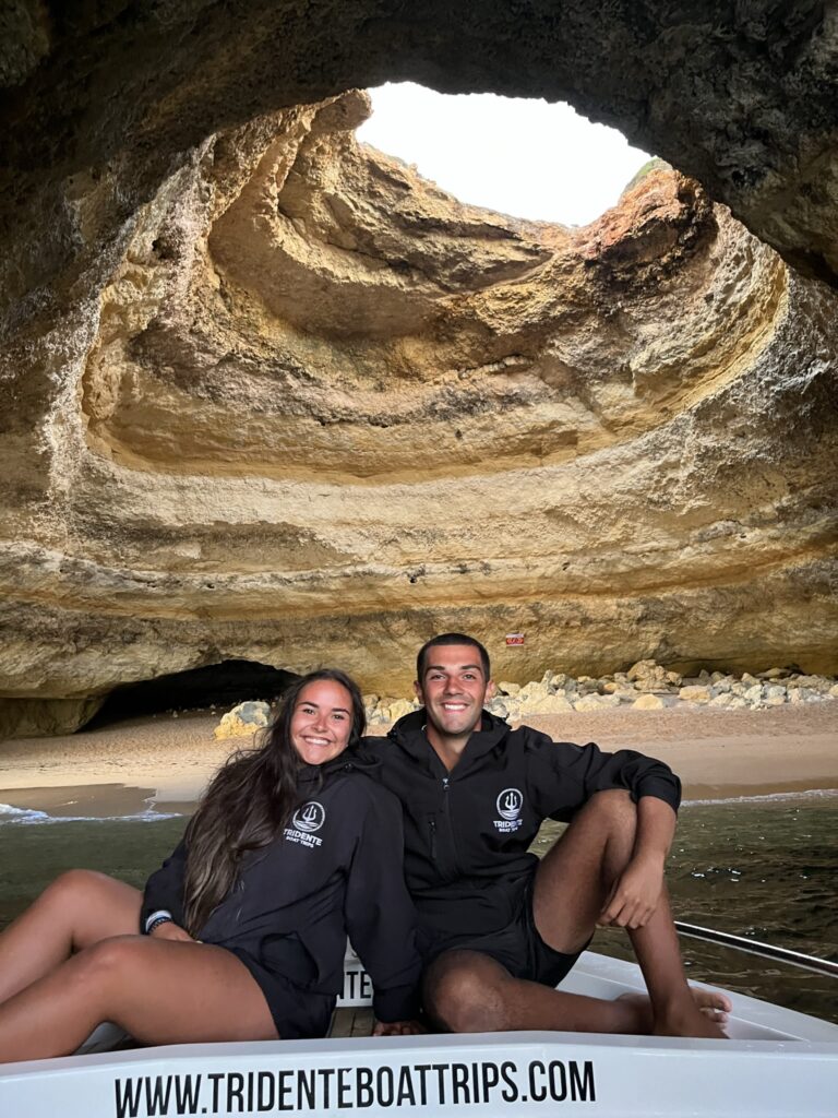 Passeio de barco ao pôr do sol em Benagil a partir de Armação de Pera