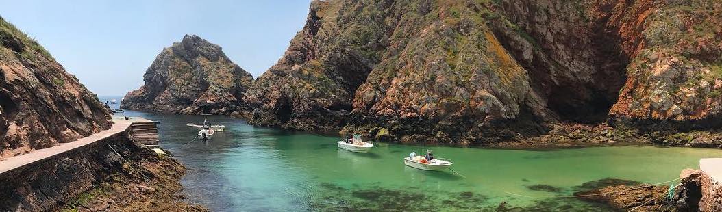 Excursión guiada en barco a las cuevas de Berlenga