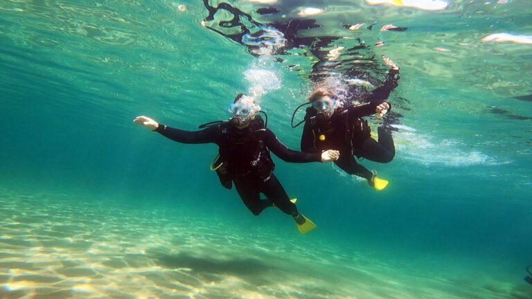 Discover scuba diving in Athens