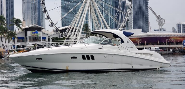 Private Yacht Rental in Miami