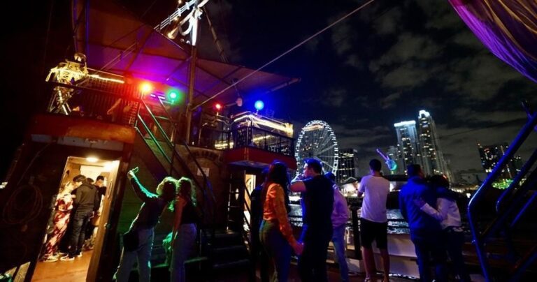 Nachtbootfeest in Miami