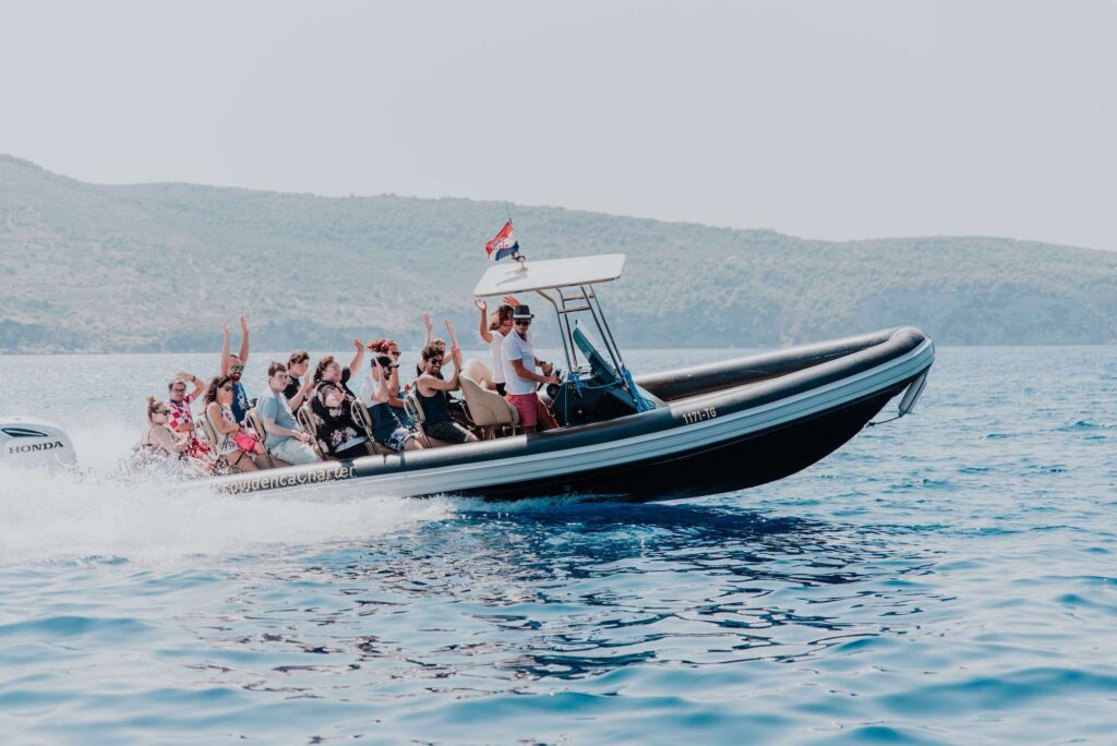 Cueva Azul y Excursión a Hvar y las 5 Islas