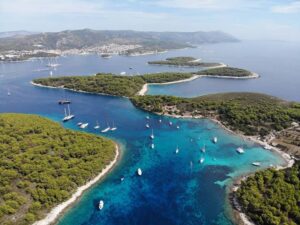 Brač & Bol de barco a partir de Split