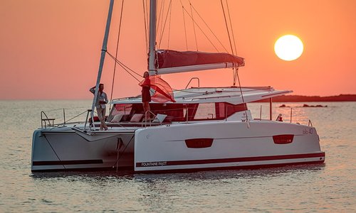 Passeio de barco privado ao pôr do sol em Portimão