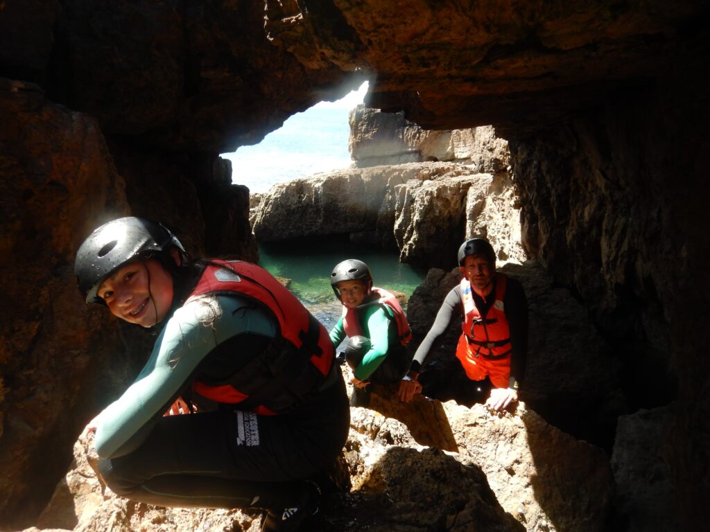 Coasteering para familias en el Algarve