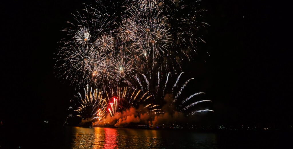 Fiesta en barco Lisboa para NYE - Barco "Évora"