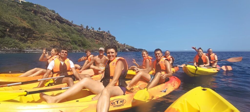 Kayak and Snorkeling Tour in Madeira – Caniço