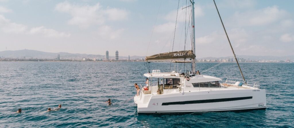 Privé catamaran in Barcelona