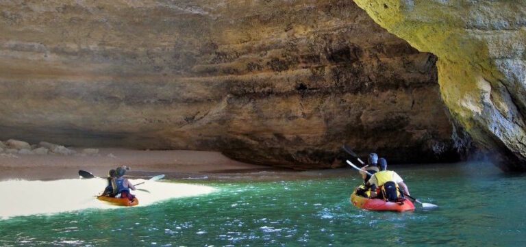 Catamarã e caiaque para Benagil a partir de Portimão