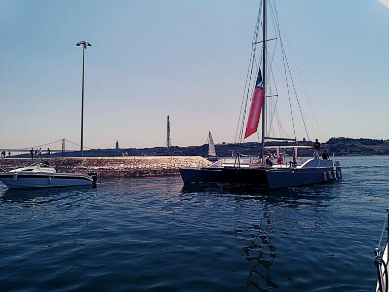 Catamaran Charter in Lisbon (up to 18 pax)