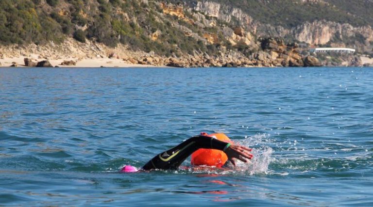 Cascais swimming tour with professional guide