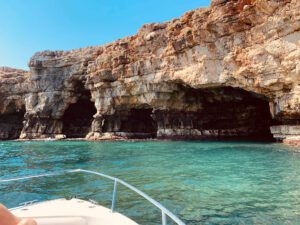 Passeio às grutas de Polignano a Mare