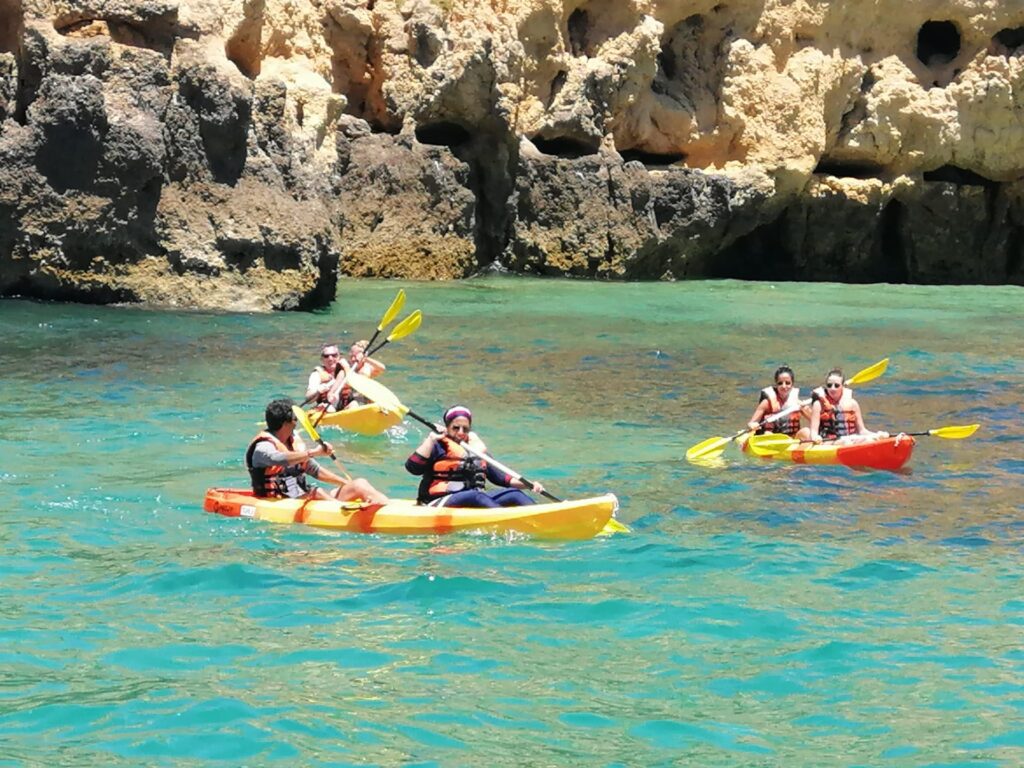 Paseo en kayak y barco por Ponta da Piedade