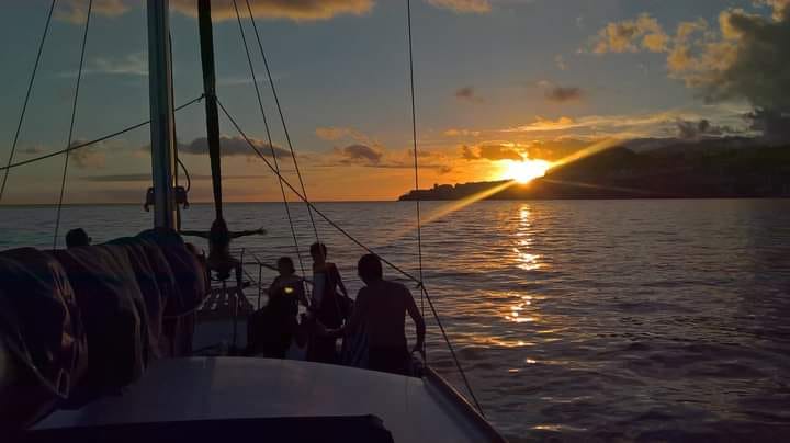 Passeio ao Pôr-do-Sol - Passeio à Vela Madeira