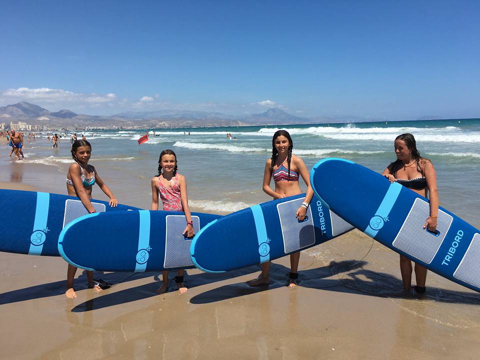 Surfing in Alicante