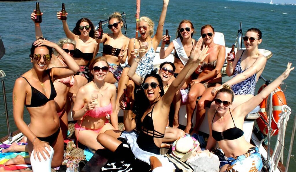 Best boat parties in Lisbon