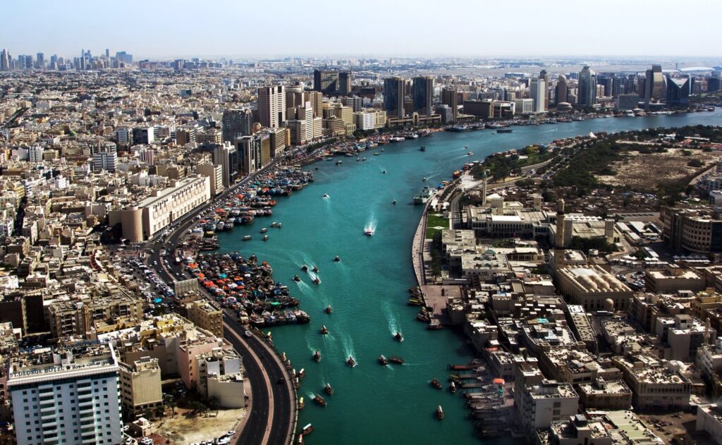 Ao longo do Dubai Creek, era a partir daí que se pescava