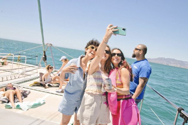 10505-enjoy-a-catamaran-cruise-with-party-1663516269