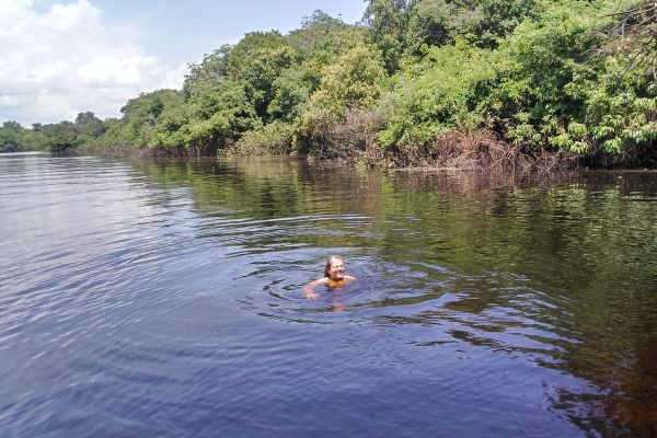 10819-speedboat-tour-in-the-archipelago-in-anavilhanas-1663979862