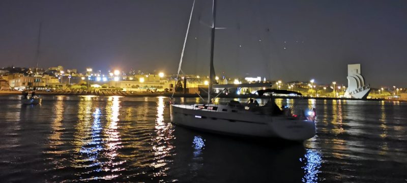 10893-lisbon-by-night-boat-1664985901