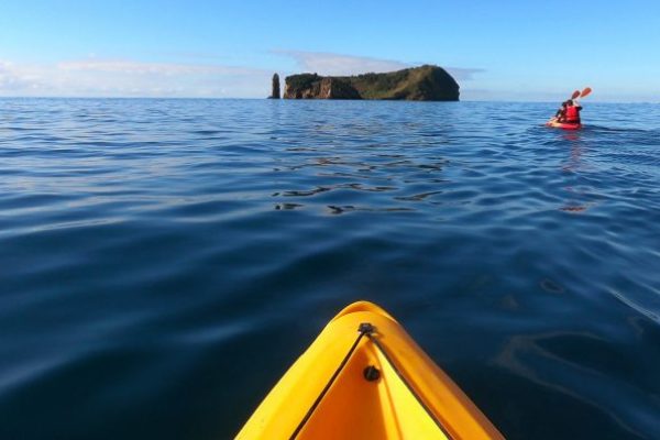 11744-kayak-in-azores-with-seabookings-1670950973