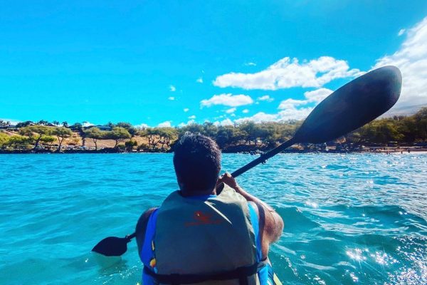 12311-kayak-in-makena-bay-1671381959