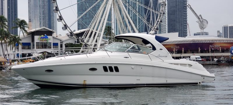 12648-private-yacht-rental-in-miami-1671557570