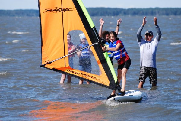 14037-windsurfing-lesson-in-dewey-beach-1673029917