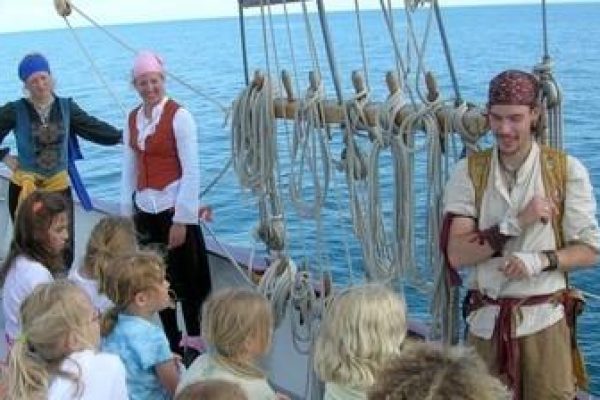 14288-educational-sailing-tour-in-chicago-1673449751