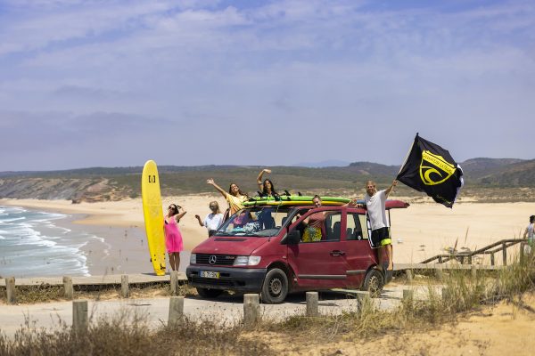 14752-surf-lesson-in-bordeira-carrapateira-1673625158