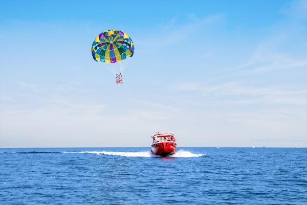 16537-parasailing-ride-in-dubai-jbr-beach-1675090419