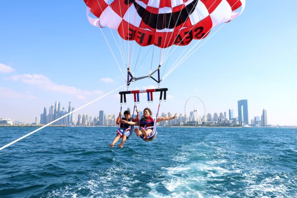 16539-parasailing-ride-in-dubai-jbr-beach-1675090419