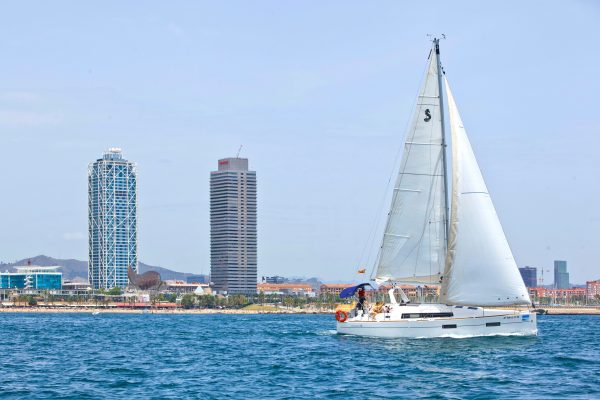 16891-2-hour-sailing-in-barcelona-1676114787