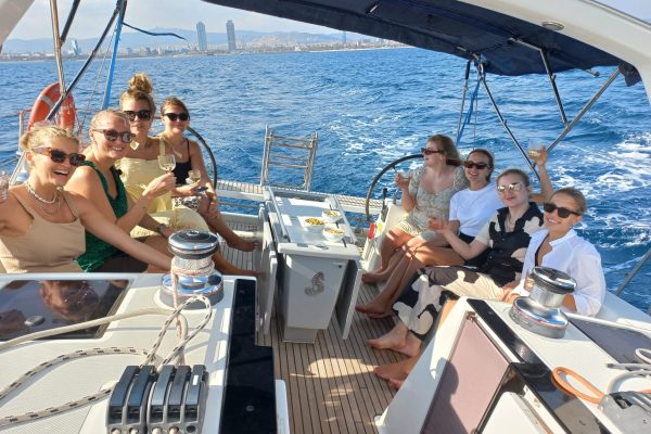 17201-sailing-experience-in-barcelona-1676368544