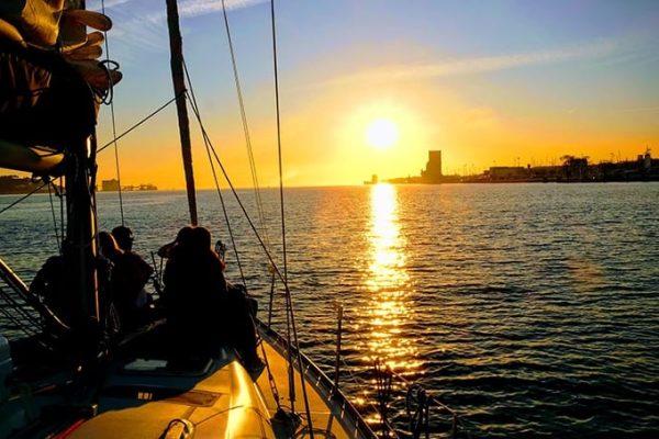 17415-sunset-sightseeing-boat-tour-in-lisbon-1676984594