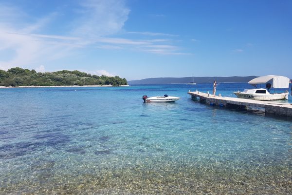 1787-cave-and-island-boat-tour-from-split-1582795930