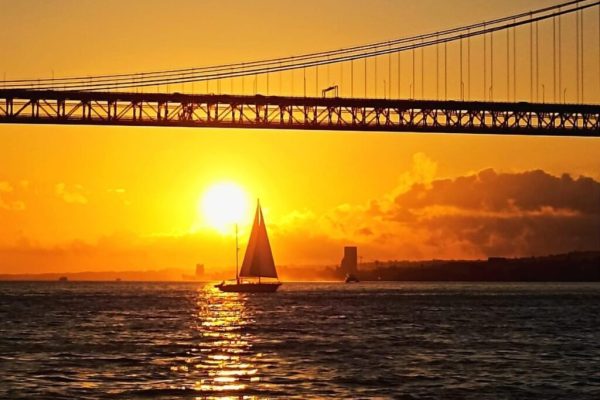 18037-sailboat-sunset-tour-in-lisbon-1677587389