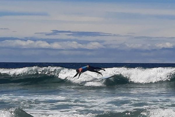 18085-private-group-surf-lesson-from-carvoeiro-1677772504