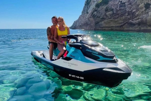 18183-jet-ski-rental-without-a-licence-in-ibiza-1678030096