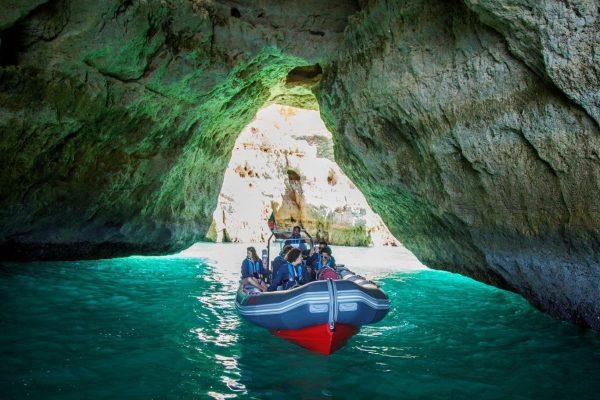 18890-caves-and-dolphins-boat-tour-in-albufeira-1679423118