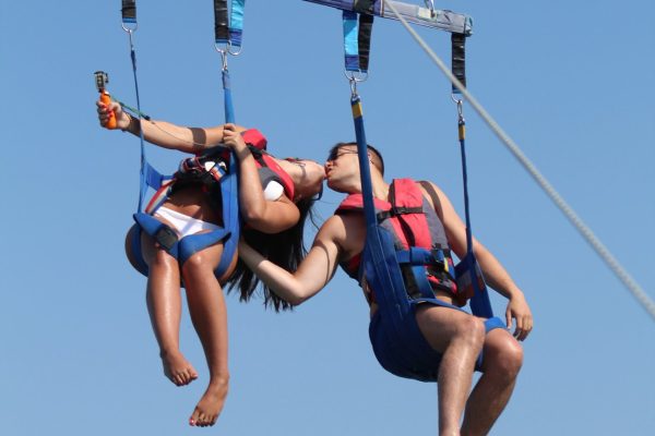 1898-parasailing-in-vilamoura-1575397773