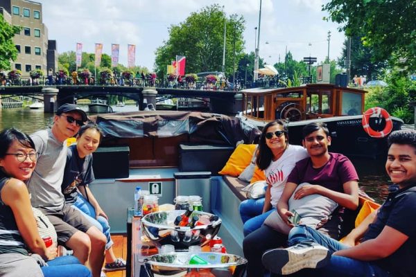 19047-amsterdam-canal-boat-tour-1679479214