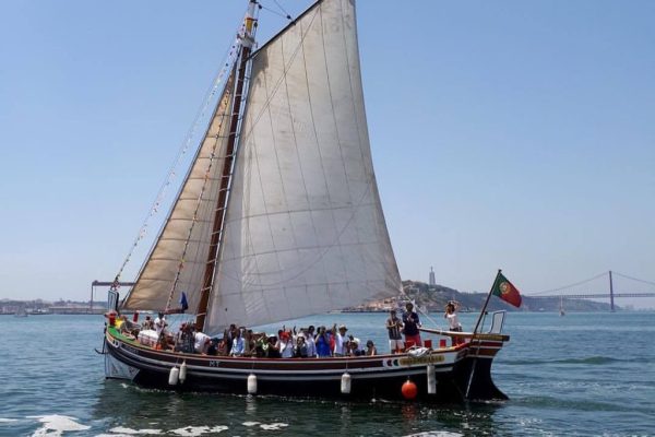 1988-discover-lisbon-by-boat-1575397809