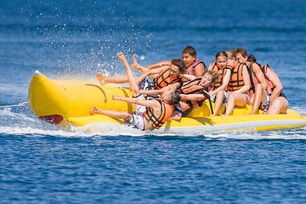 20158-banana-boat-in-barcelona-1683802037