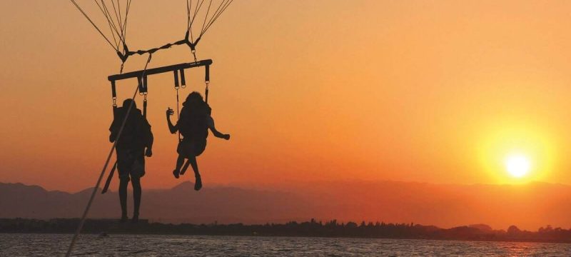 20172-parasailing-in-barcelona-1683802038